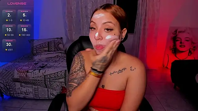 Snapshot of KetziaDoll chatting on 10.09.25 KetziaDoll online show from 10.09.25