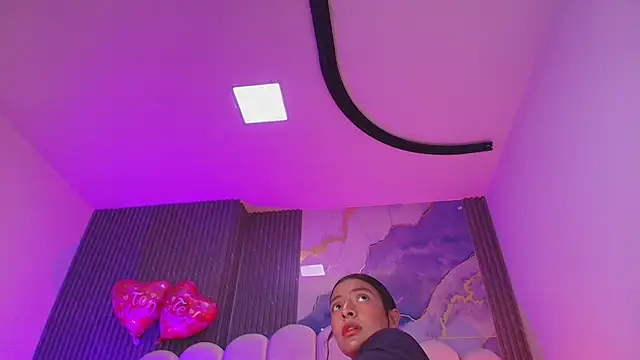 hot dione online show from 03.06.26