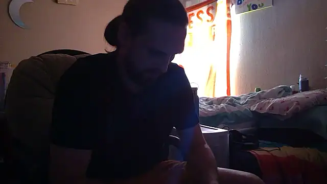 Snapshot of VitaminmanFL chatting on 01.10.25 VitaminmanFL online show from 01.10.25