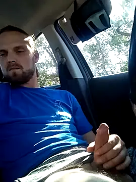 Snapshot of VitaminmanFL chatting on 02.06.25 VitaminmanFL online show from 02.06.25