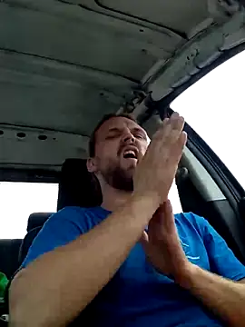 Snapshot of VitaminmanFL chatting on 09.11.25 VitaminmanFL online show from 09.11.25