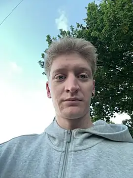 Snapshot of jerk_it_out69 chatting on 09.11.25 jerk it out69 online show from 09.11.25