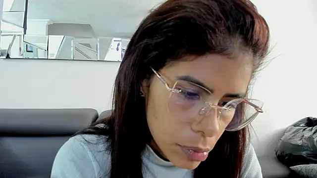 Snapshot of karlina_charlotte1 chatting on 02.18.25 karlina charlotte1 online show from 02.18.25
