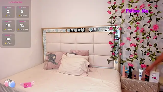 Vicky Freedom online show from 12.19.24