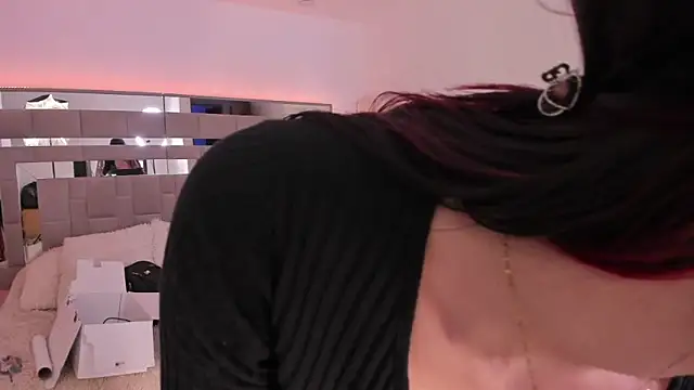 Nicolle foxy online show from 02.05.25