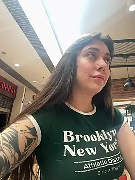 emiliasommer online show from 03.11.25