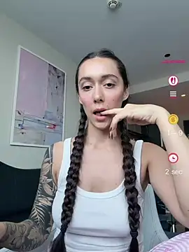 emiliasommer online show from 06.19.26
