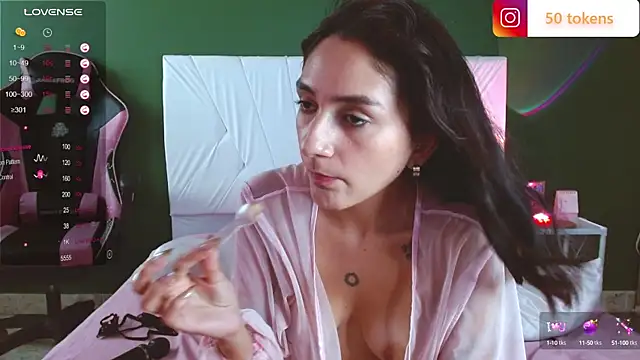 Mei Kelly online show from 03.15.25