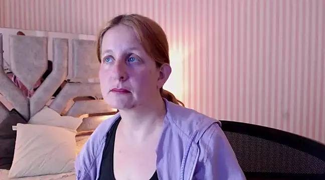 ViioletaMora online show from 02.23.25