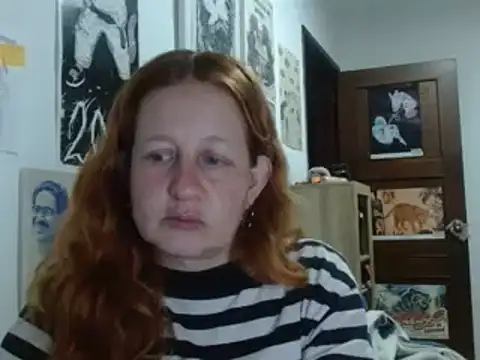 Snapshot of ViioletaMora chatting on 07.14.26 ViioletaMora online show from 07.14.26