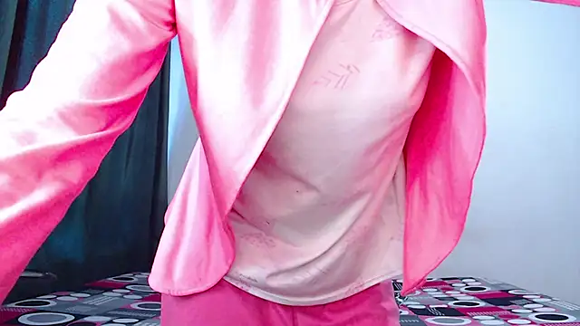 Ariel Zeo1 online show from 01.30.25