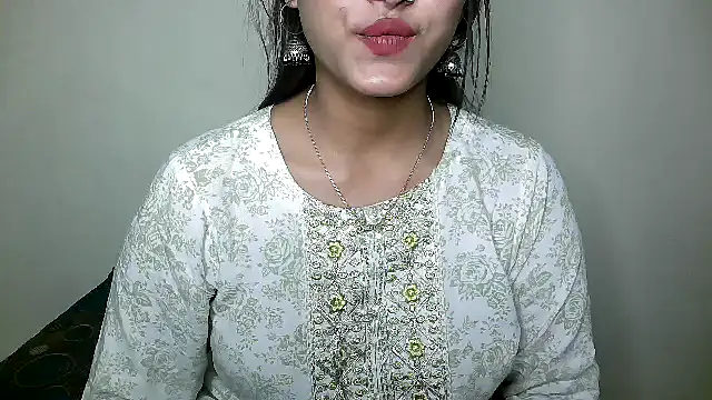 Snapshot of Princess_noorjahan chatting on 12.11.24 Princess noorjahan online show from 12.11.24