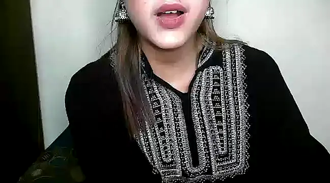 Snapshot of Princess_noorjahan chatting on 03.11.25 Princess noorjahan online show from 03.11.25