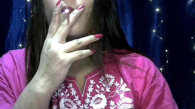 Snapshot of Princess_noorjahan chatting on 04.13.26 Princess noorjahan online show from 04.13.26