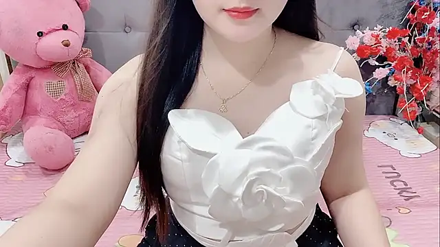 Funikio online show from 11.04.25