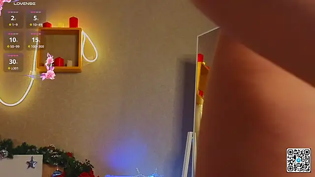 oliviabr0wn0 online show from 12.26.24