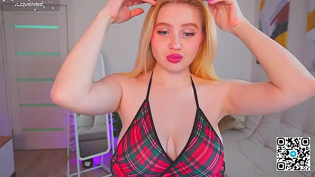 oliviabr0wn0 online show from 09.14.25