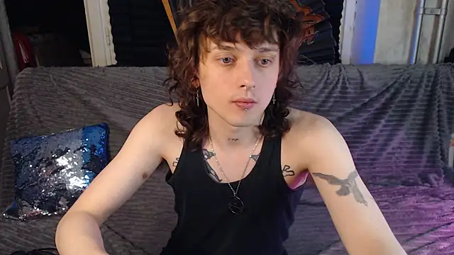 Snapshot of axxxturel chatting on 05.26.26 axxxturel online show from 05.26.26
