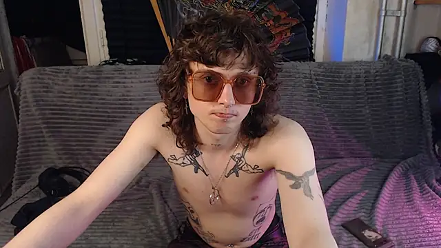 Snapshot of axxxturel chatting on 05.31.26 axxxturel online show from 05.31.26