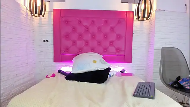 mia 099 online show from 01.29.25