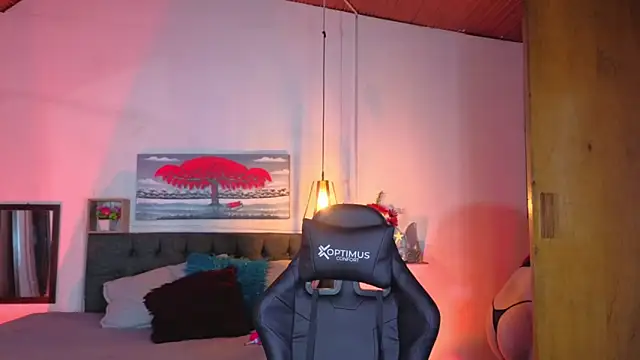 Dulce charlottee online show from 04.19.26