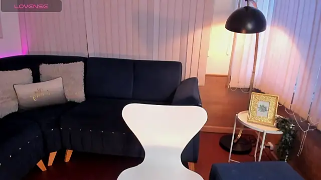 Snapshot of cami_cruzz chatting on 01.21.25 cami cruzz online show from 01.21.25