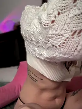 BrattyBae xo online show from 11.30.25