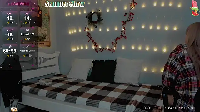 Snapshot of Crystal_Chris chatting on 01.11.25 Crystal Chris online show from 01.11.25