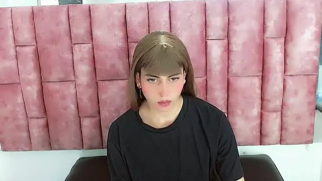 Snapshot of Daniela_Pink_ chatting on 01.06.25 Daniela Pink online show from 01.06.25