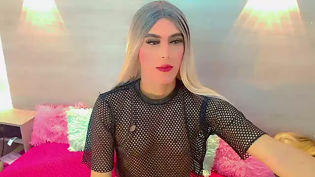 Snapshot of Daniela_Pink_ chatting on 03.20.25 Daniela Pink online show from 03.20.25