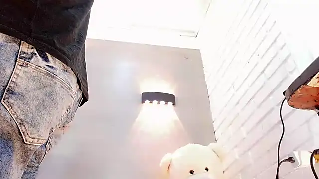 Snapshot of Daniela_Pink_ chatting on 09.22.25 Daniela Pink online show from 09.22.25