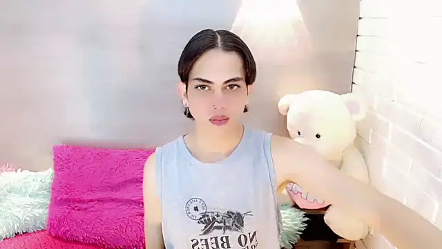 Snapshot of Daniela_Pink_ chatting on 09.24.25 Daniela Pink online show from 09.24.25