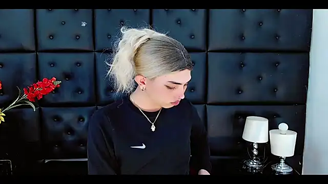 Snapshot of Daniela_Pink_ chatting on 02.17.26 Daniela Pink online show from 02.17.26