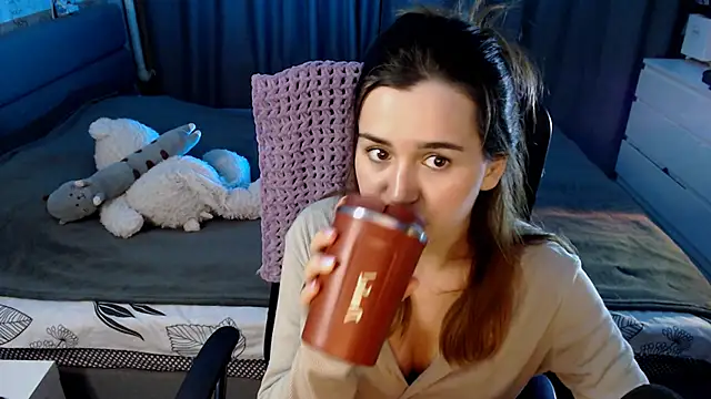 KiraYammy online show from 12.11.24