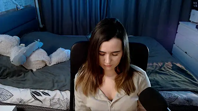 KiraYammy online show from 12.12.24