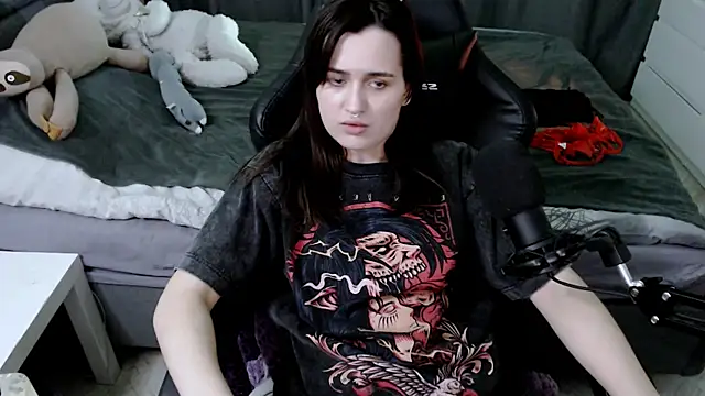 KiraYammy online show from 01.25.25