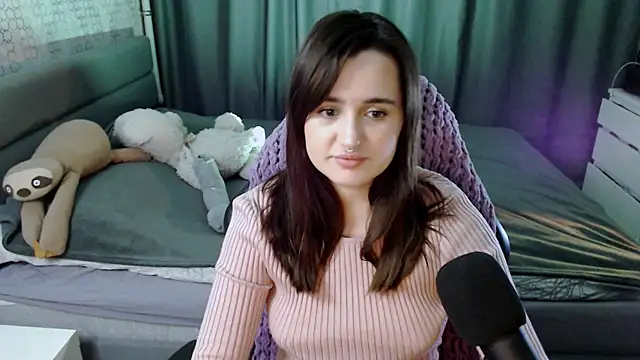 KiraYammy online show from 02.17.25