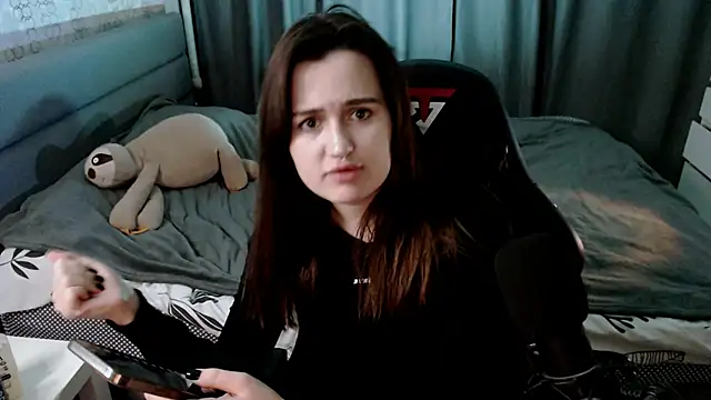 KiraYammy online show from 03.21.25