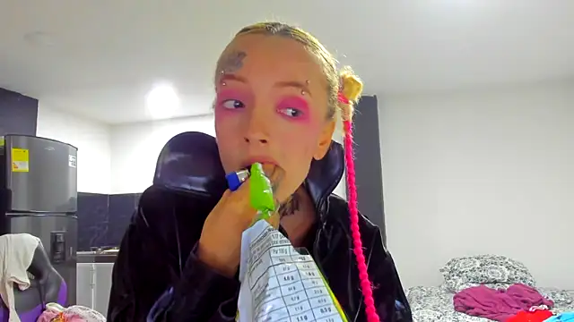 barbara anal squirt  online show from 03.10.25