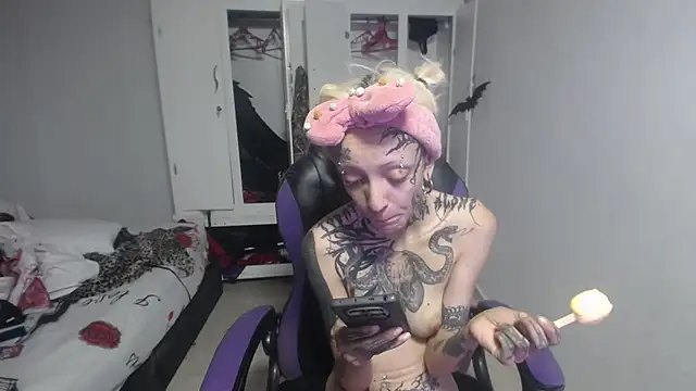 barbara anal squirt  online show from 10.26.25