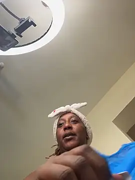 Snapshot of CarlaBeckky chatting on 10.15.25 CarlaBeckky online show from 10.15.25