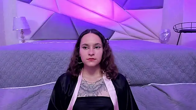 AnnyThompson  online show from 01.12.25