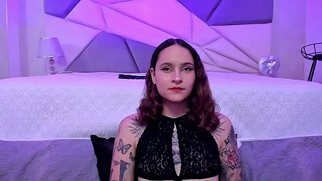 AnnyThompson  online show from 01.24.25