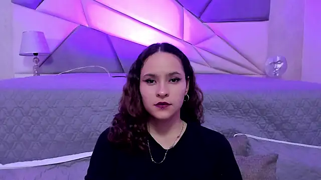 AnnyThompson  online show from 02.08.25