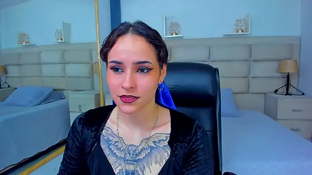 AnnyThompson  online show from 10.24.25