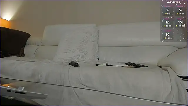 xqueenyasmine online show from 02.01.25