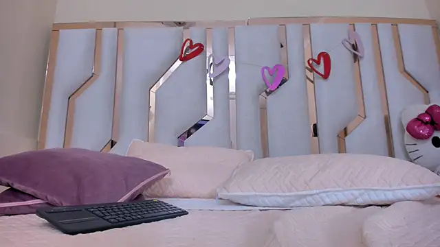 TifanyChill online show from 03.21.25