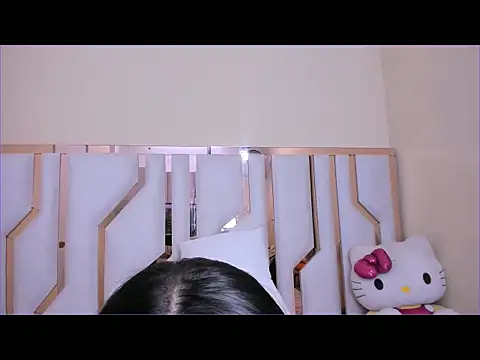 TifanyChill online show from 10.21.25