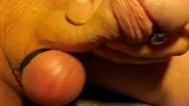 Snapshot of TheHardone_29 chatting on 12.18.25 TheHardone 29 online show from 12.18.25