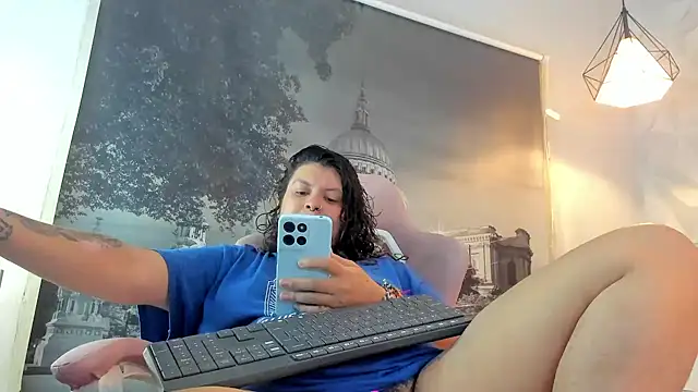 Snapshot of snowflake_xxx chatting on 10.16.25 snowflake xxx online show from 10.16.25